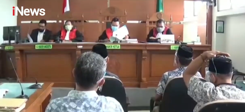 Pemalsuan Surat Tanah — Kepala Desa Cikarang